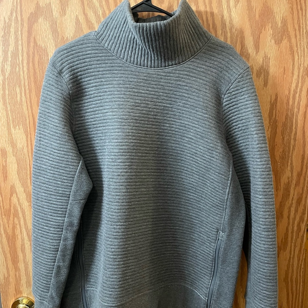Gray Ribbed Turtleneck Sweater